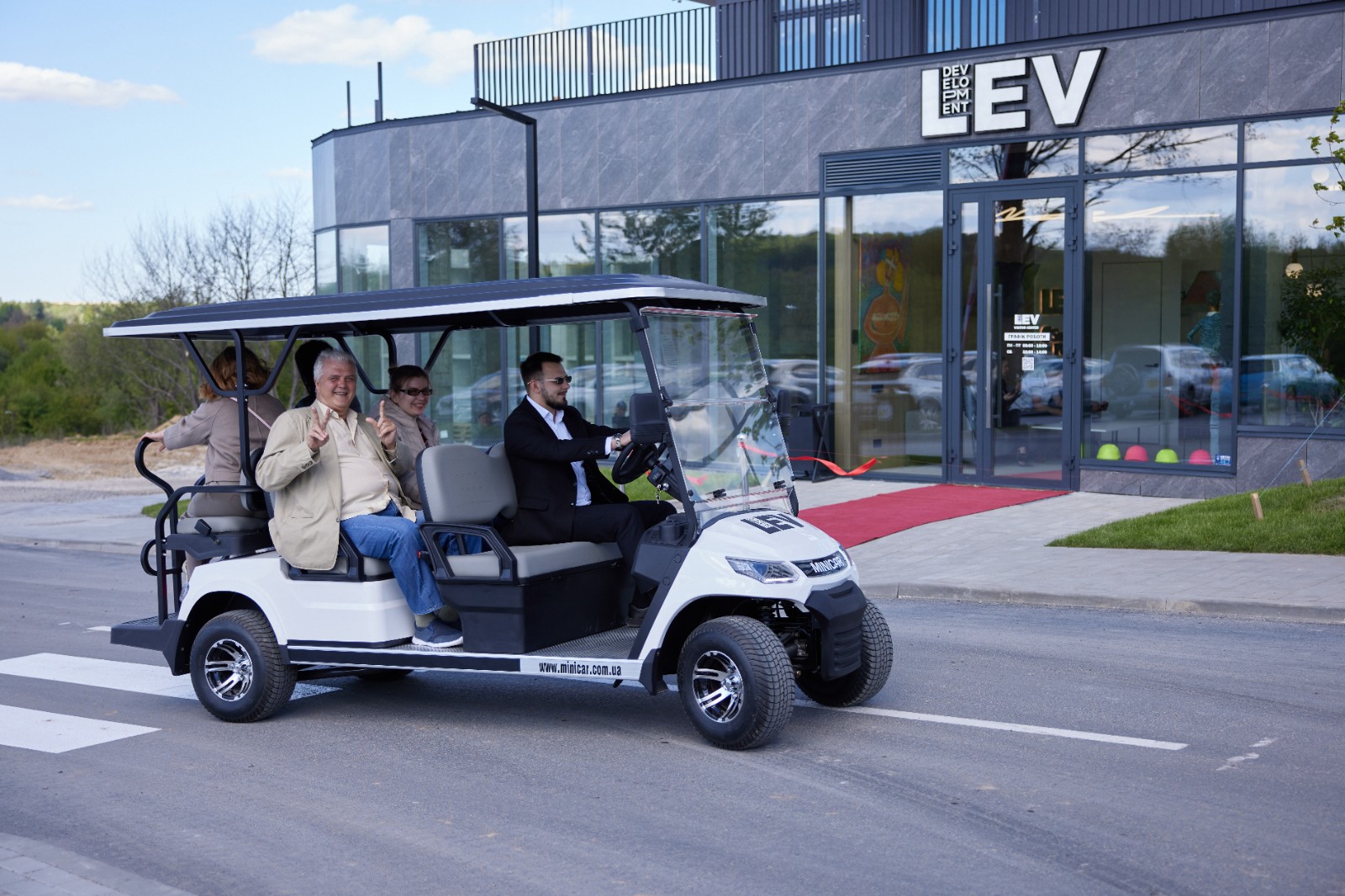 ROAD SHOW  - короткі екскурсії проєктами LEV Development  3